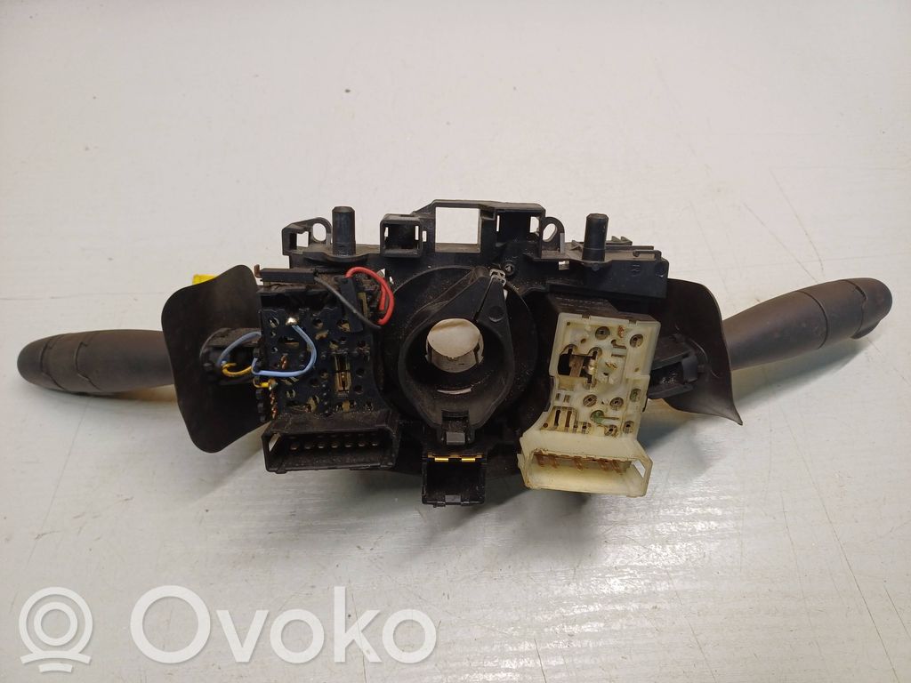 Renault Clio II Commodo, commande essuie-glace/phare 