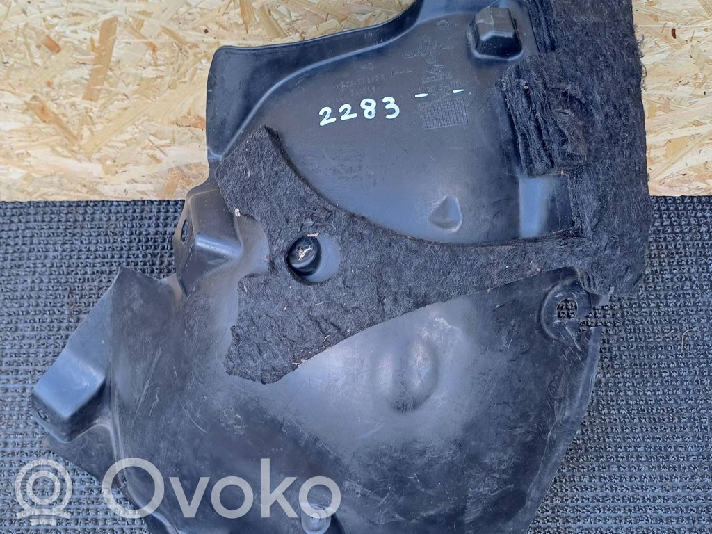 Renault Clio IV Nadkole przednie 