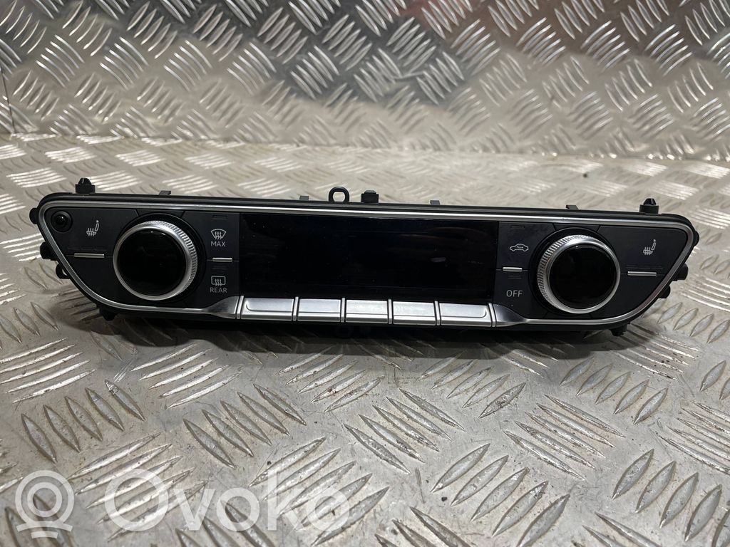 Audi A4 S4 B9 8W Climate control unit 