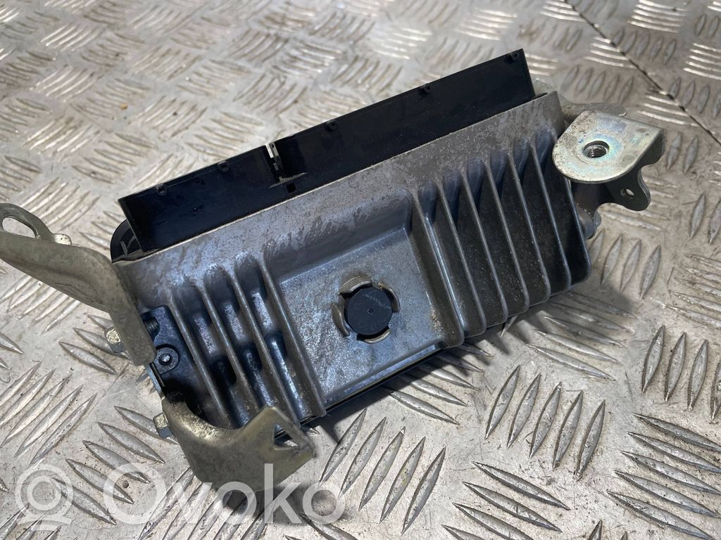 Toyota C-HR I Engine control unit/module 