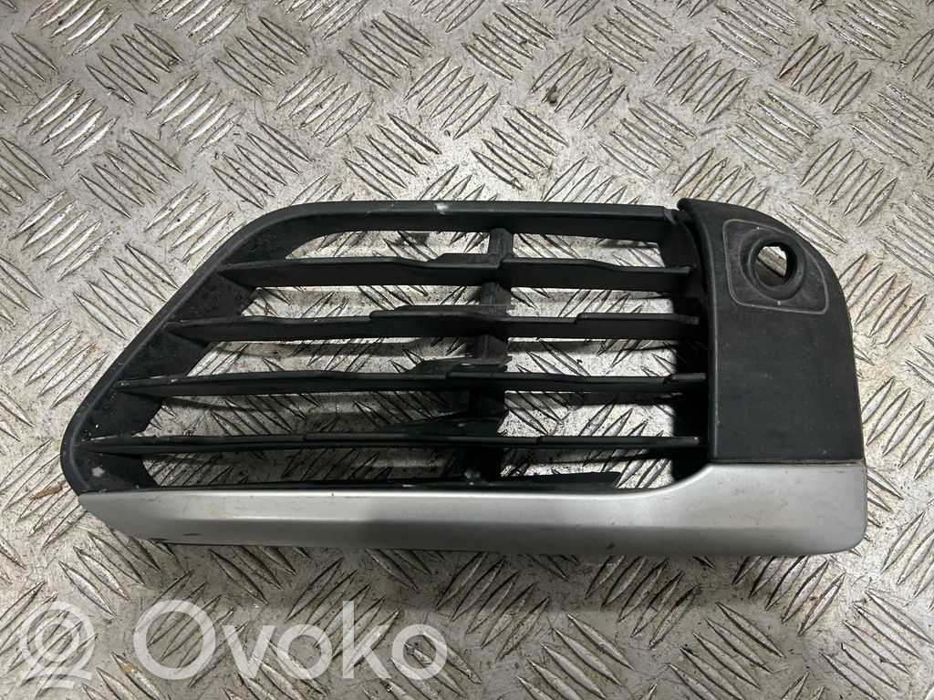 BMW X1 F48 F49 Krata halogenu 