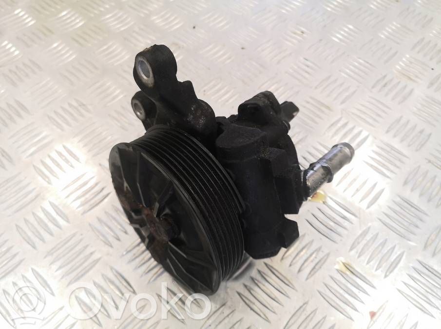 BMW 1 E82 E88 Power steering pump 