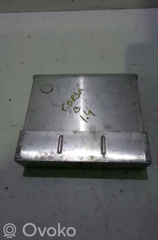Opel Corsa B Engine control unit/module 
