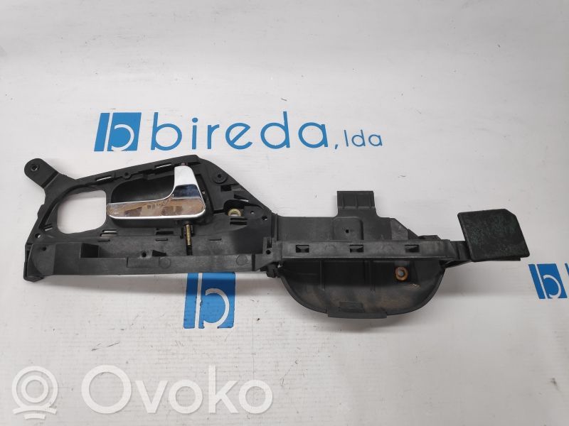 Seat Ibiza II (6k) Front door exterior handle/bracket 