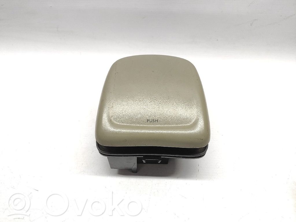 Cenicero del coche   7MO857961F,7M0857961F,95VWAO4810BGW