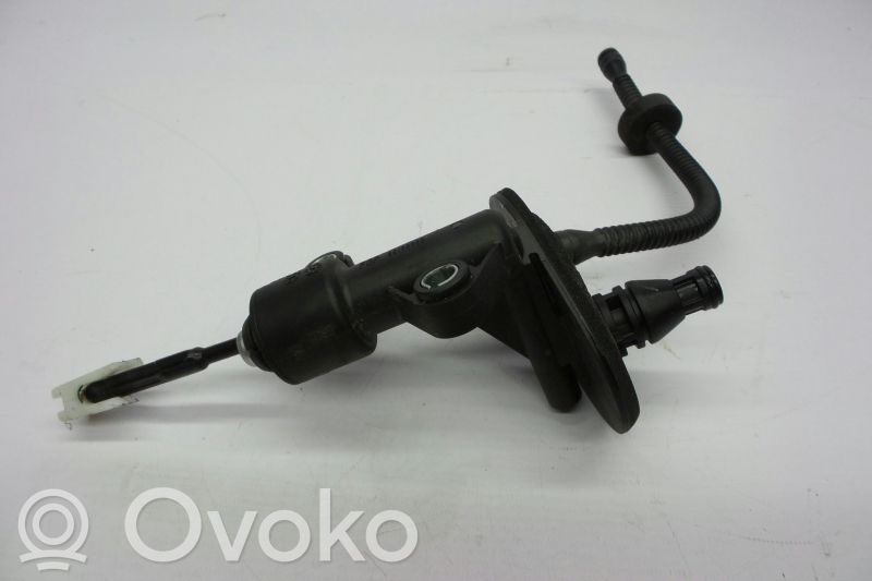Kytkimen pääsylinteri   55190993,JUNTOAOPEDAL