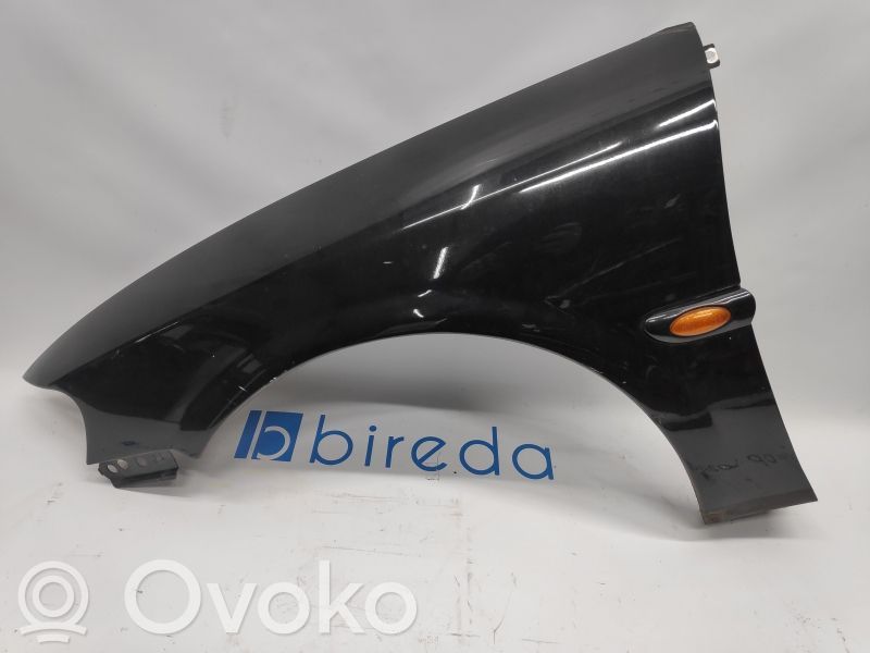Opel Vectra B Sparnas 