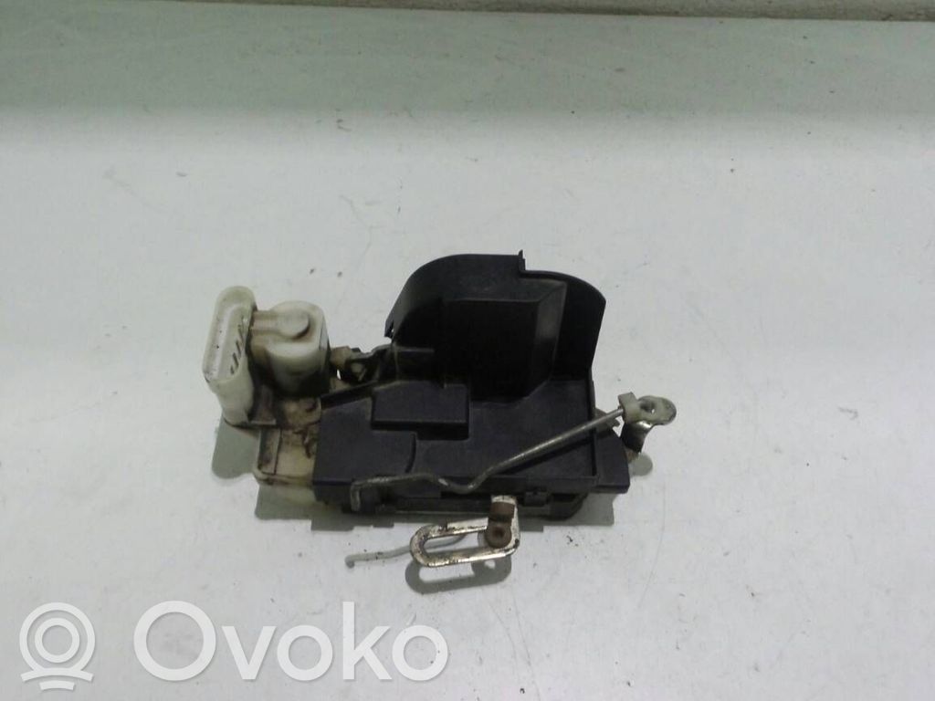 Fiat Punto (188) Priekšpusē slēdzene 