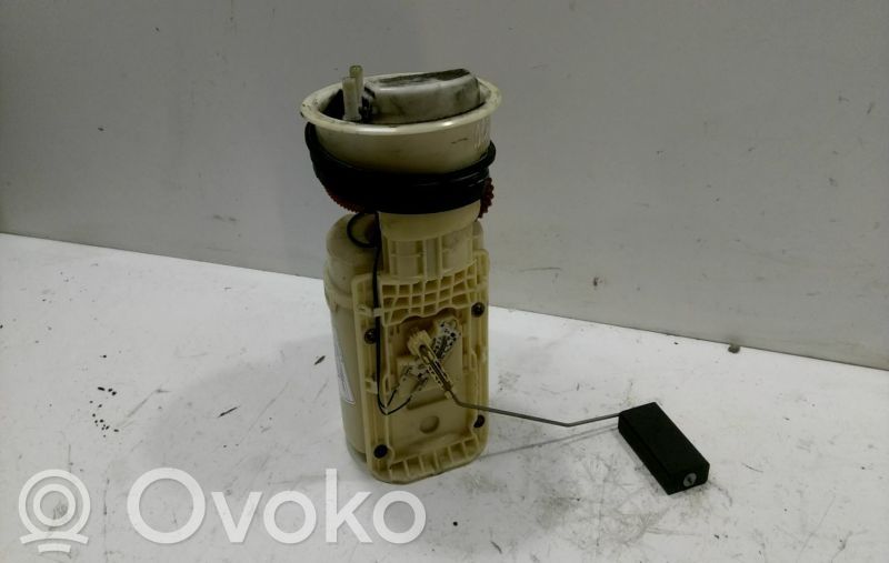 Polttoainesäiliön pumppu   8Z0919051