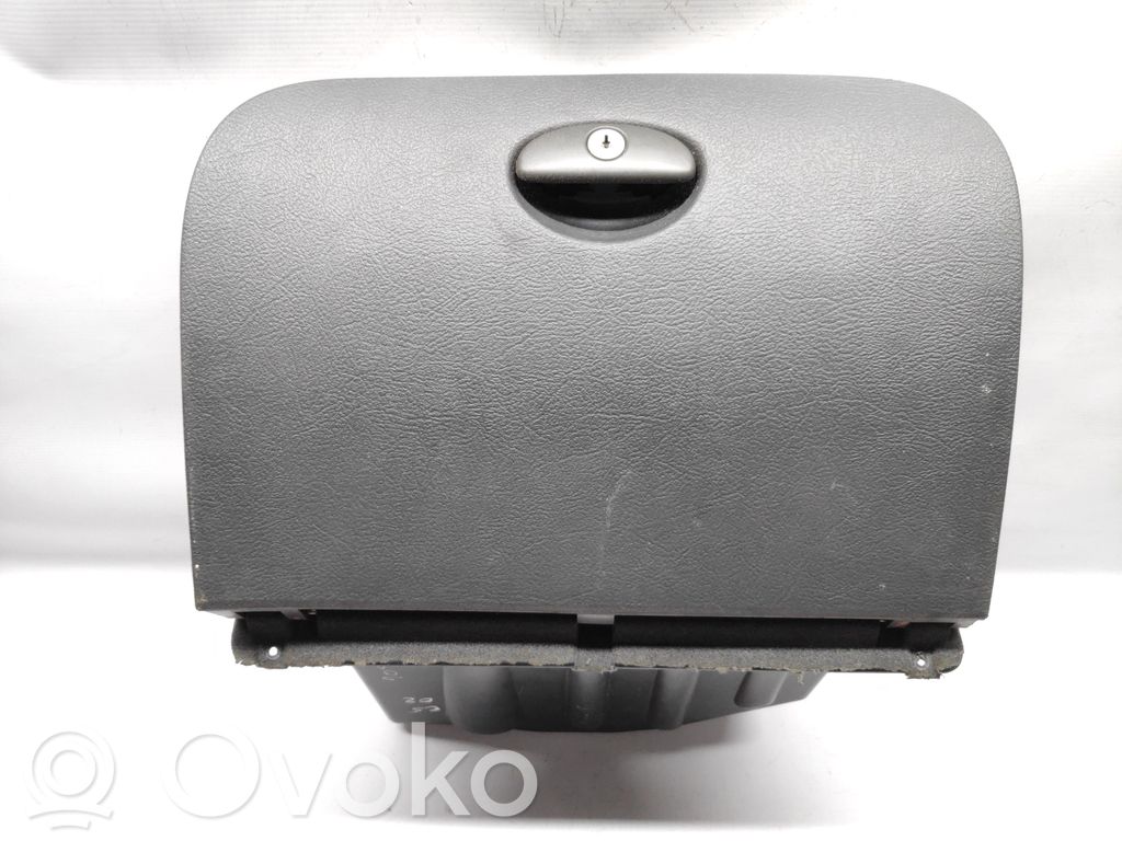 Citroen C5 Glove box 