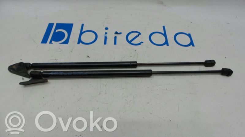 Opel Zafira A Tailgate/trunk strut/damper 