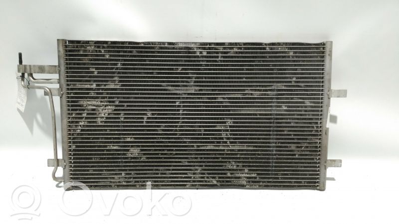 Radiateur condenseur de climatisation