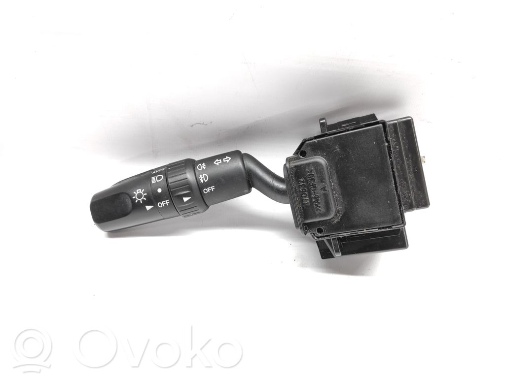 Комплект ручек   17D682,COMUTADORLUZ