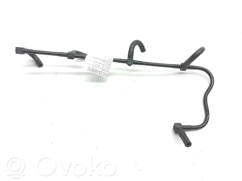Polttoaineputki   8200520596,8200064003,8200171176