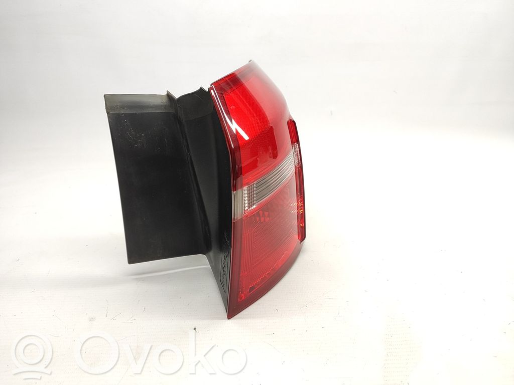 Ford Focus Aizmugurējais lukturis virsbūvē 