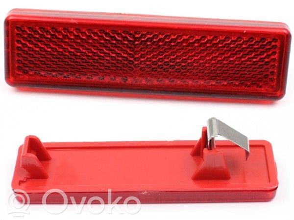 Opel Vivaro Reflector de faros/luces traseros 