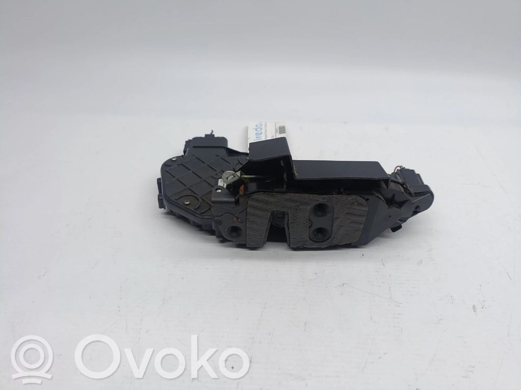 Aizmugurē slēdzene   AM2AR26413BB