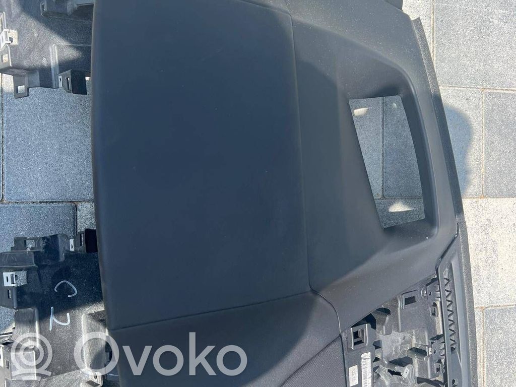Panelė   J9D319C804A
