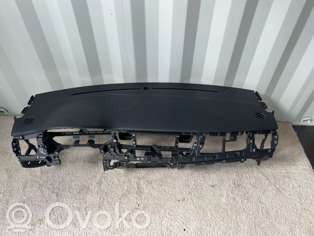 KIA Stonic Panelė 