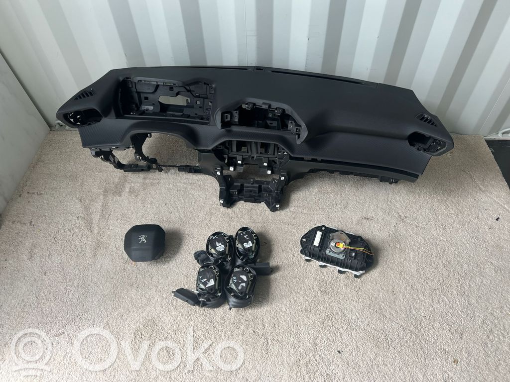 Peugeot 2008 II Panel de instrumentos 