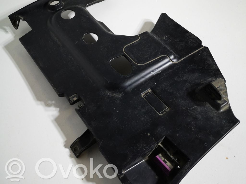 Volkswagen PASSAT B7 USA Element deski rozdzielczej / dół 