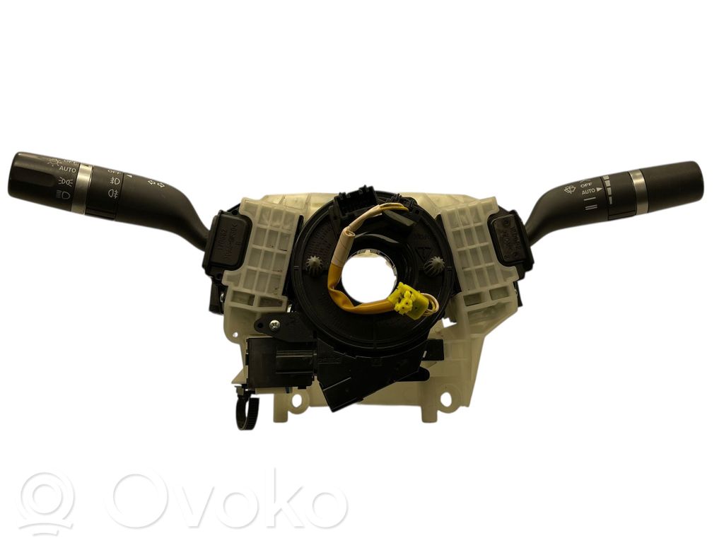 Mazda 3 II Interruptor/palanca de limpiador de luz de giro 