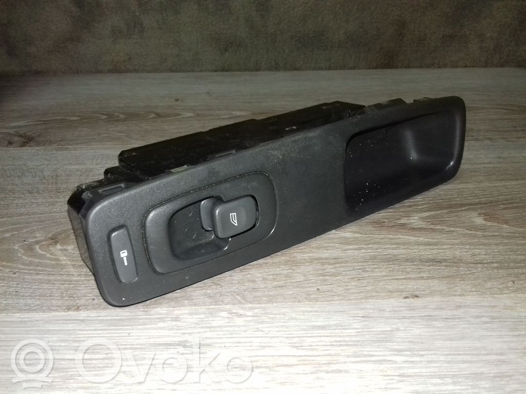 Electric window control switch   9452941