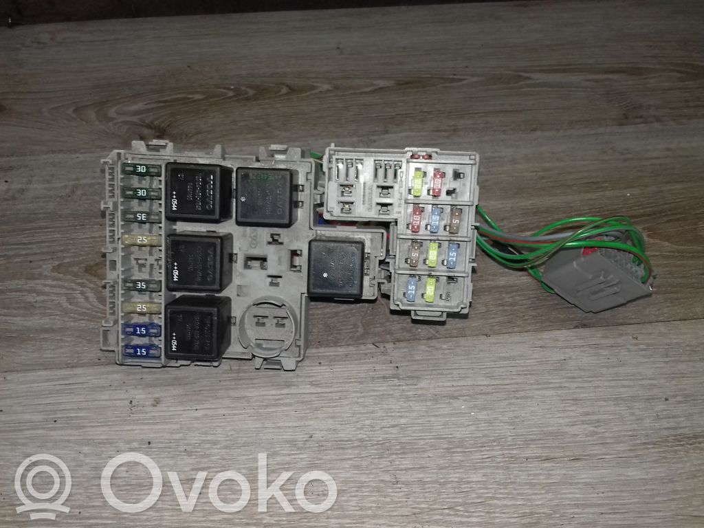 Volvo V70 Drošinātāju bloks 
