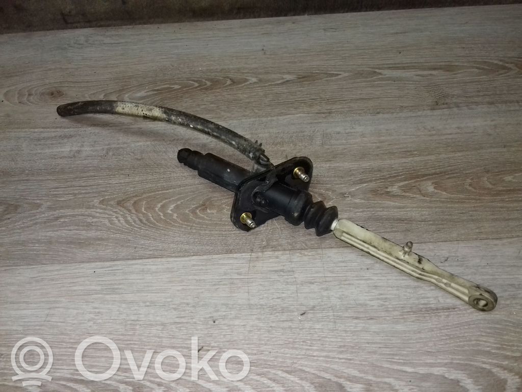 Cilindro de embrague hidráulico   9480745