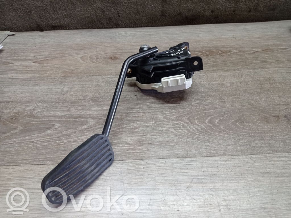 Volvo XC90 Pedală accelerație 
