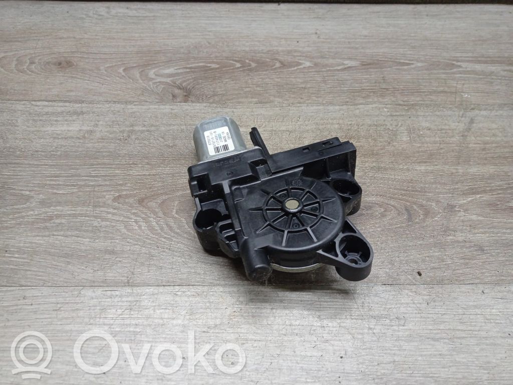 Volvo XC70 Silnik regulatora szyby drzwi przednich 