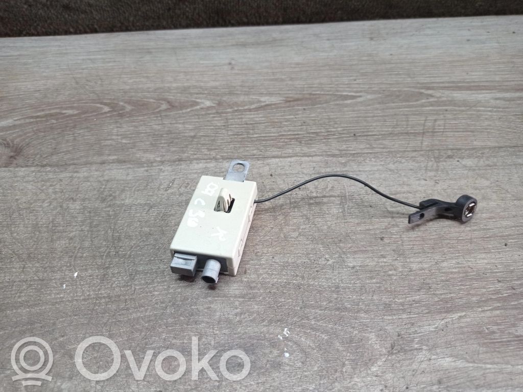 Volvo C30 Antenos stiprintuvas 