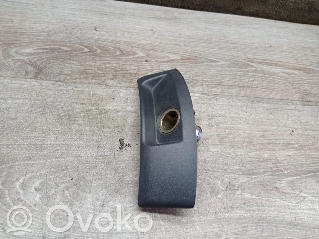 12 V гнездо (фронт)   399945570