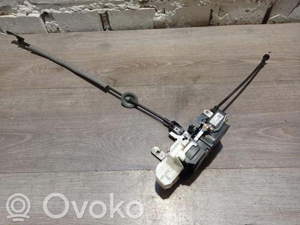 Front door lock   121108,31301421,93373102