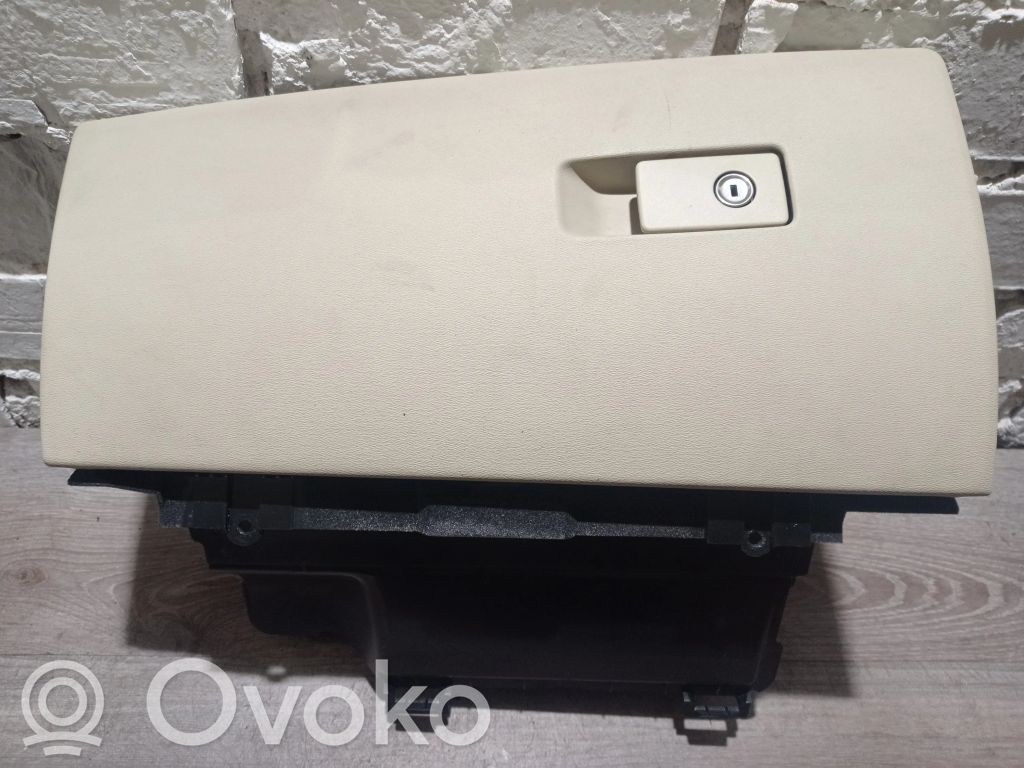 Volvo S80 Daiktadėžė 