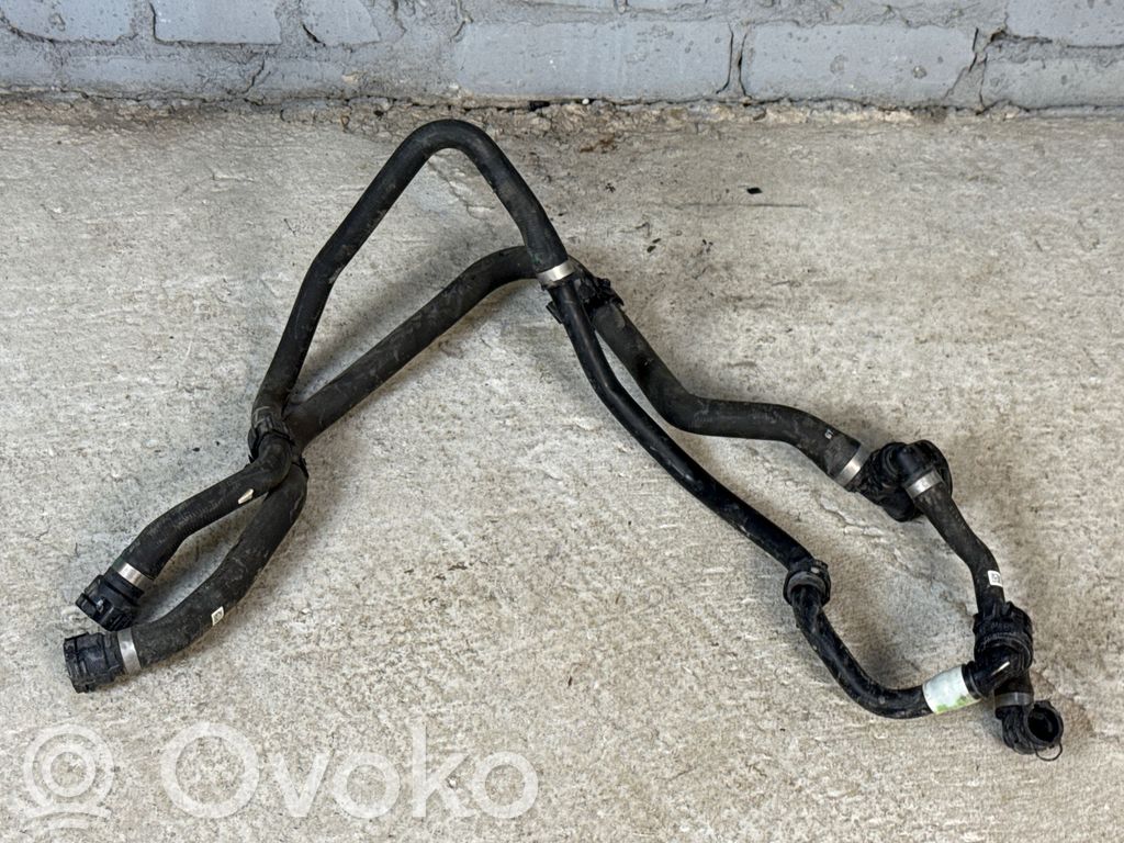 BMW i4 Engine coolant pipe/hose 