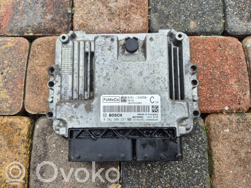 Unidad de control/módulo del motor   BV6112A650C