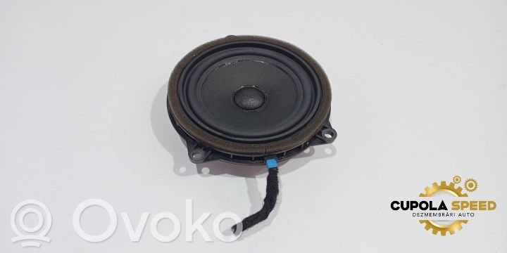 BMW 2 F46 Głośnik drzwi przednich 