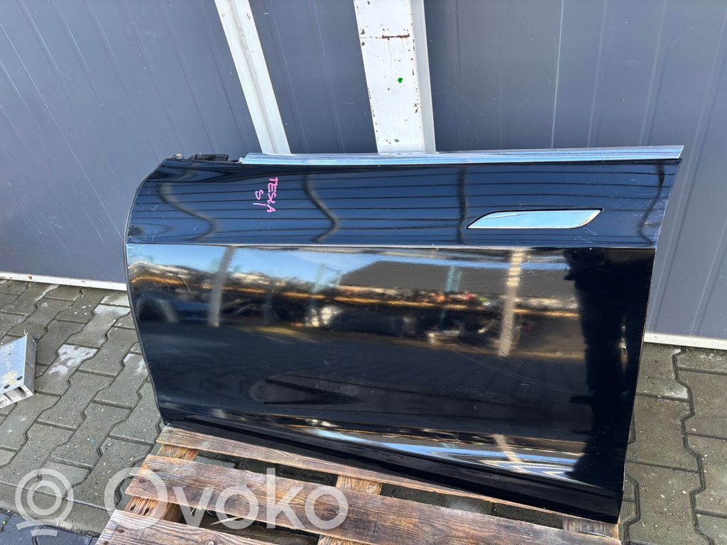 Tesla Model S Front door 