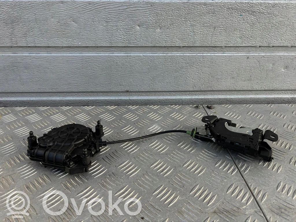 BMW X2 U10 Motor încuietoare portbagaj 