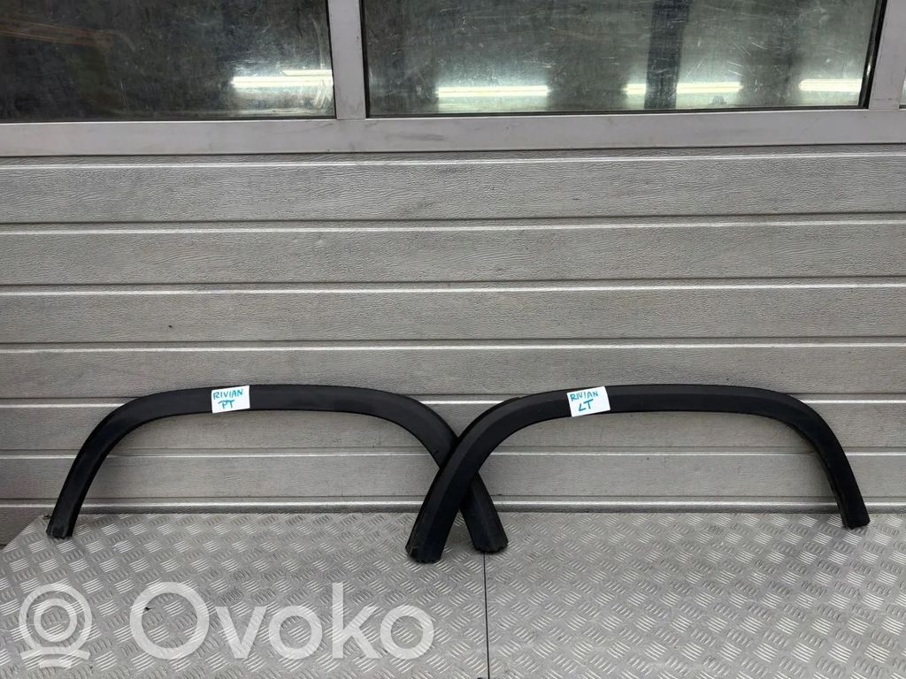 Rivian EDV 500 700 900 Contur aripă spate 