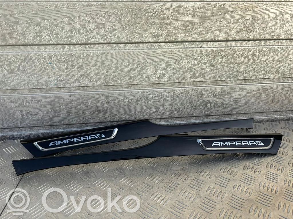 Opel Ampera Etupyöräkotelon koristelista 