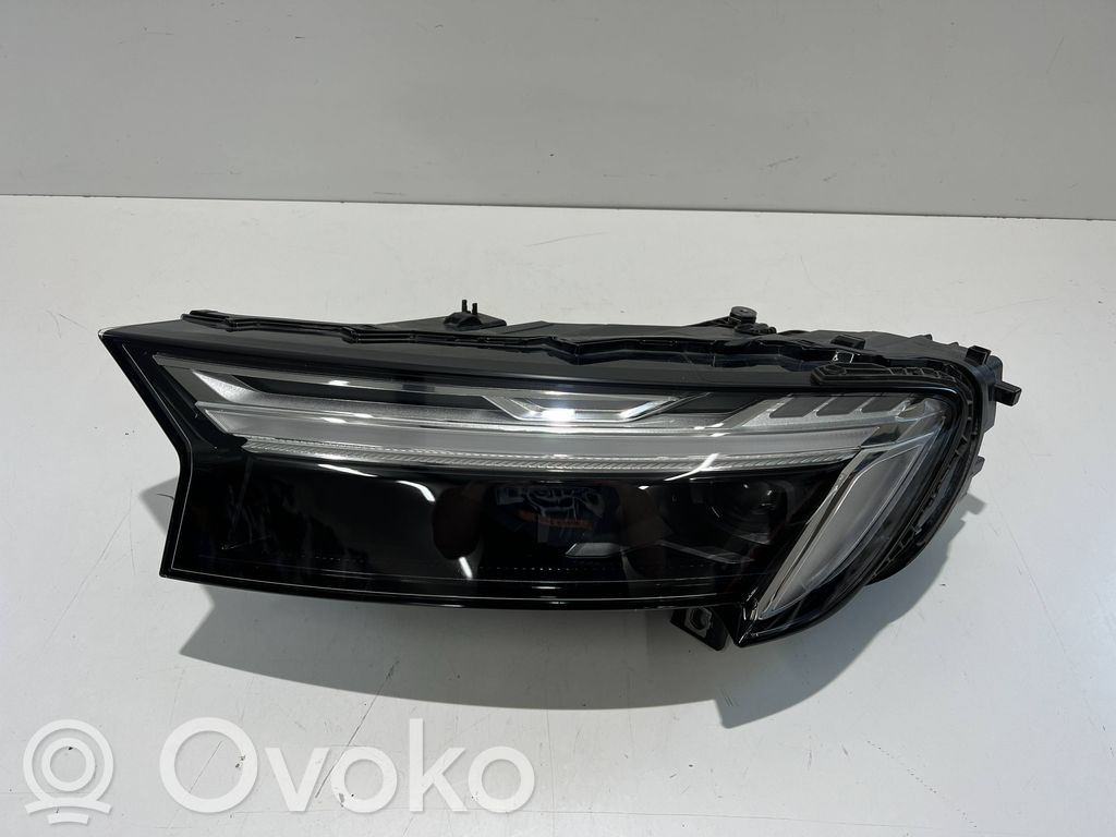Audi Q7 4M Scheinwerfer 