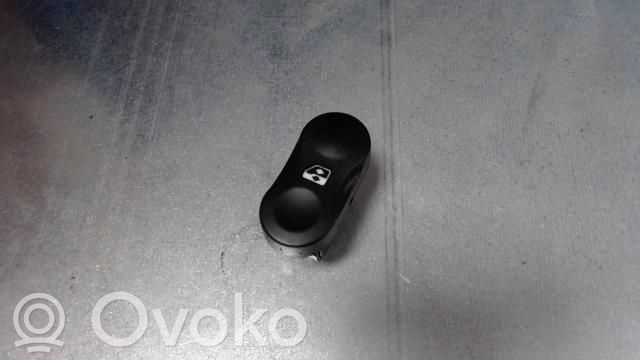 Dacia Sandero Electric window control switch 