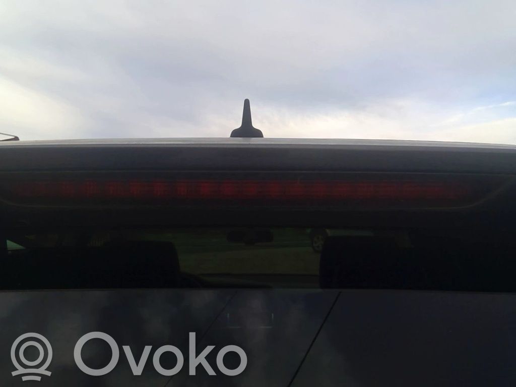 Audi Q7 4L Third/center stoplight 