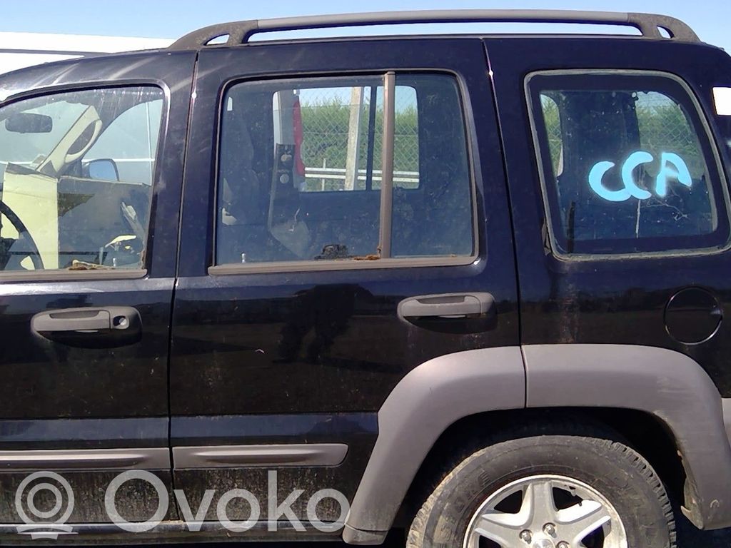 Jeep Cherokee KJ Puerta trasera 