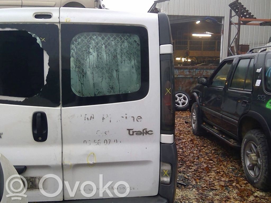 Renault Trafic II (X83) Puerta de carga trasera/atrás 