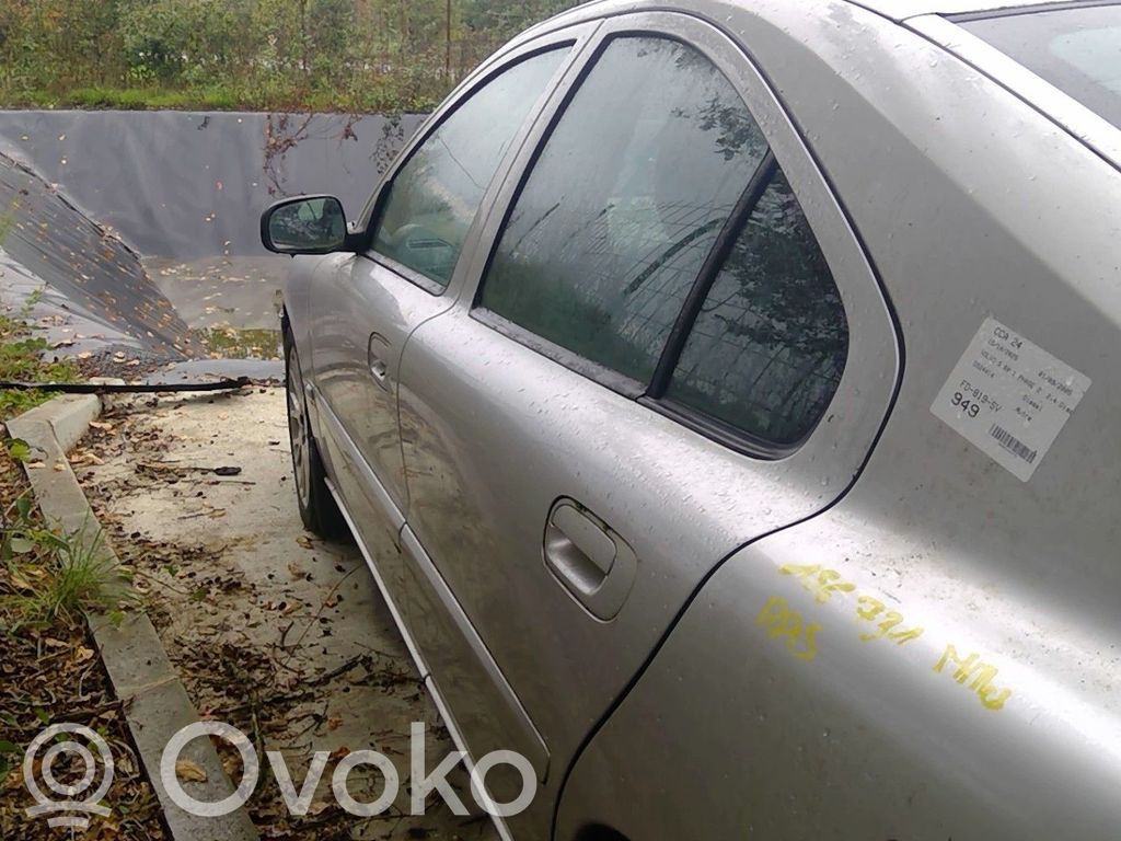 Volvo S60 Puerta trasera 