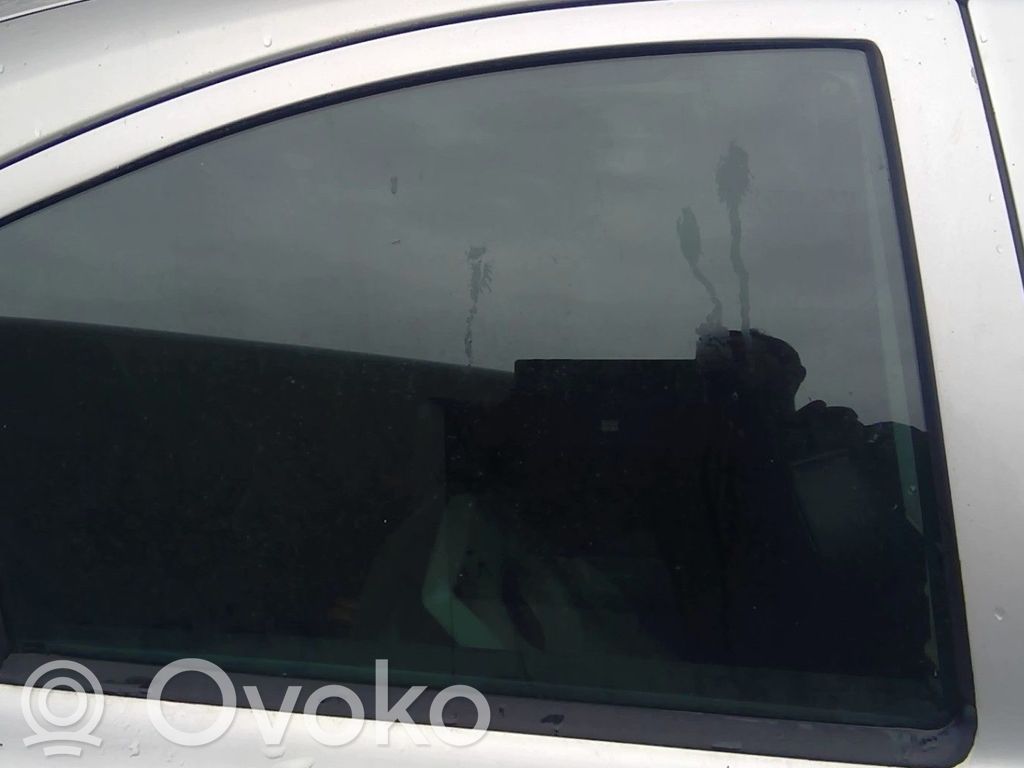 Volvo S60 Luna de la puerta trasera 