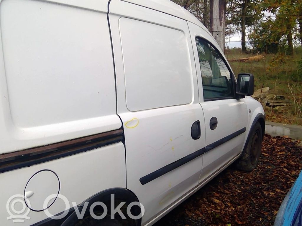 Opel Combo C Боковая раздвижная дверь 
